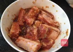 Illustration of how to make garlic bones 5