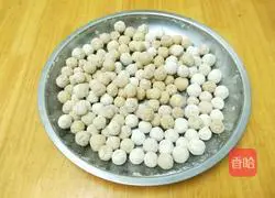 Illustration of how to make pearl milk tea 5