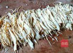 Illustration of how to make boiled dried shreds 8