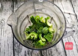 Illustration of how to make cool bitter melon drink 5