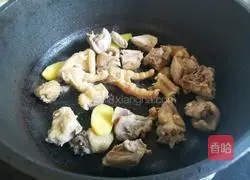 Illustration of how to make fish maw chicken in golden soup 6