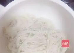 How to make quick noodles with scallion oil Illustration 6