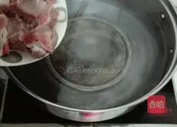 Pink Pueraria Pork Bone Soup Recipe Illustration 4