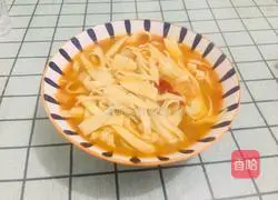 Illustration of how to make kimchi, stir-fried meat and braised willow leaf noodles 11