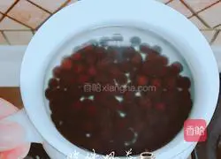 Illustration of how to make pearl milk tea 3