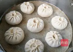 Illustration of how to make pork-skin buns (pork-skinned chives) 20