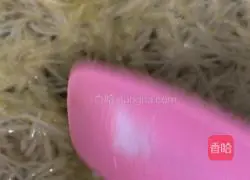 Illustration of how to make small yellow croaker and shredded radish soup 11