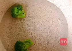 Colorful Shrimp Noodles Recipe Illustration 3