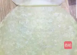 Illustration of how to make chive egg rolls 3