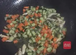 Illustration of how to make mushroom and oyster sauce noodles 7