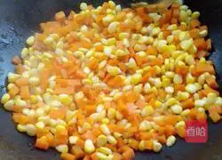 Illustration of how to make fried dumpling wrappers 4