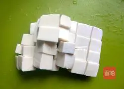 Illustration of how to make preserved egg and tofu soup 5