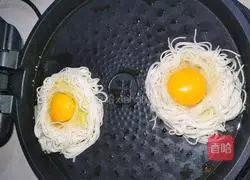 Illustration of making noodles 4