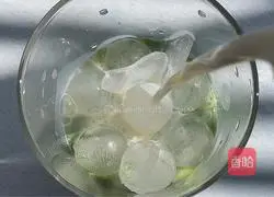 How to make matcha milk coffee Illustration 7