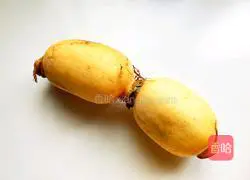 Lotus root stewed chicken soup illustration 4