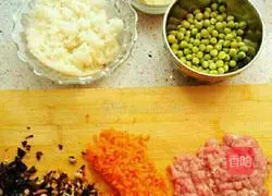 Illustration of how to make Shaomai 2