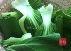 Illustration of how to make wonton noodles 4