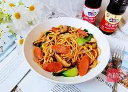 Illustration of how to make fried pasta with ham 15