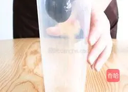 Jasmine Illustration of how to make Tremella milk tea 10