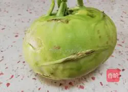 Illustration of how to make cold kohlrabi 1