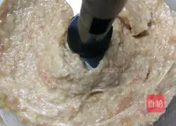 Illustration of how to make steamed meat cakes 3