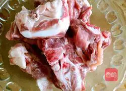 Illustration of how to make sauerkraut stewed pork ribs 2