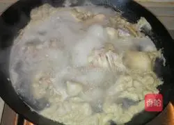 Illustration of how to make peanut pig's feet soup 4