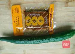 Illustration of how to make cucumbers mixed with dried beans 1