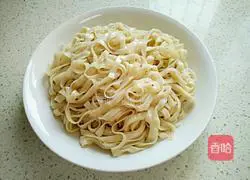 Illustration of Homemade Cold Noodles 3