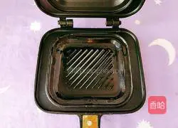 Illustration of how to make watermelon glutinous rice pancakes 7