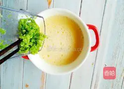 Illustration of how to make broccoli and egg custard 8
