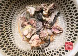 Little Hen Winter Melon Soup Recipe Illustration 8