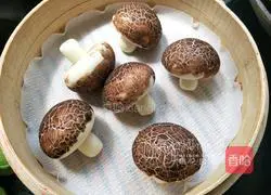 Illustration of how to make imitation mushroom buns 17