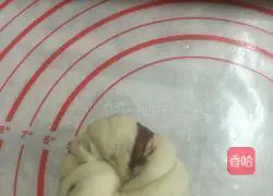 Illustration of how to make bean paste bread rolls 9