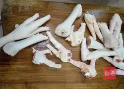 网Illustration of how to make red lemon chicken feet 3