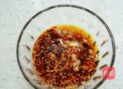 Illustration of how to make cool spiral cucumber 5