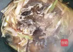 Illustration of how to make sea cucumbers with green onions 4