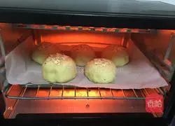 Illustration of how to make sweet potato, corn and chicken bread 7