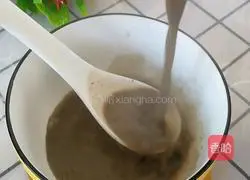 Illustration of how to make red dates, walnuts and black sesame paste 4