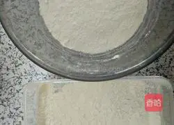 Illustration of how to make red and white sugar steamed buns 6