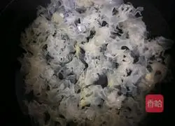 Recipe for Tremella, Lotus Seed and Red Date Soup 5