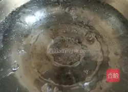 Illustration of how to make fennel and pork dumplings 10