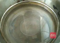 Illustration of how to make red date bean paste buns 7