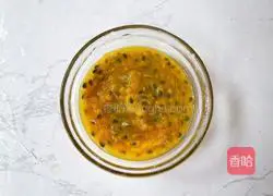 Passion fruit Illustration of how to make lemon and green orange water 5