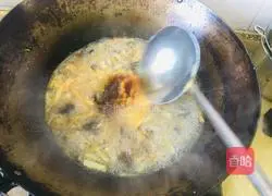 Illustration of how to make spicy and sour shredded pork soup 7