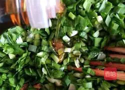 Illustration of how to make pork-skin buns (pork-skinned chives) 15