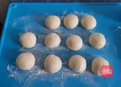 Illustration of how to make yogurt dough cake 4