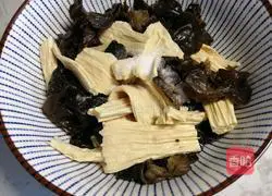#Hebei cuisine#Illustration of how to make fungus mixed with yuba 6