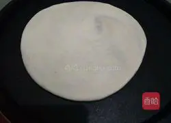 Illustration of how to make salt and pepper pancakes 18