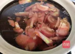 Tomato Enoki Mushroom and Egg Drop Soup Recipe Illustration 4